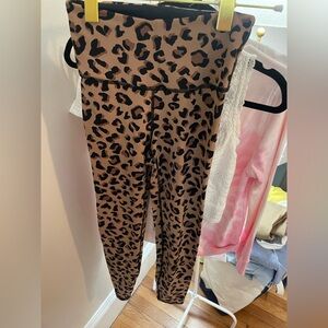 IVL Women's Leopard Print Leggings